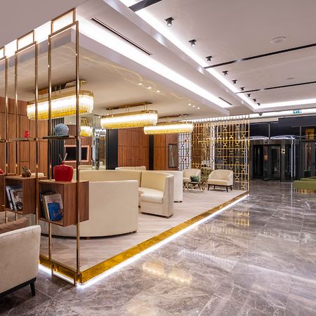 Hotel Movenpick Living Istanbul West Exterior foto Lobby