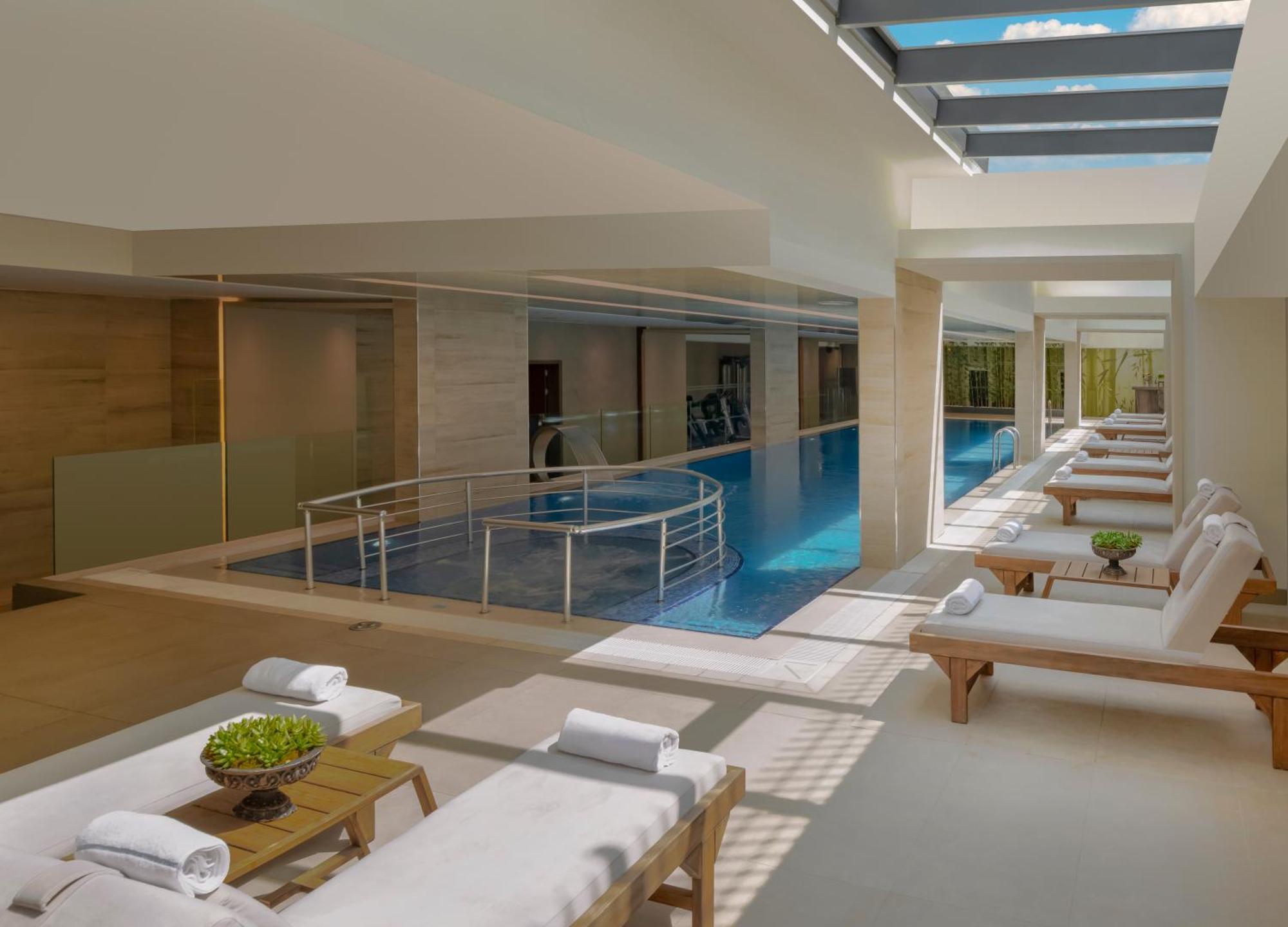 Hotel Movenpick Living Istanbul West Exterior foto