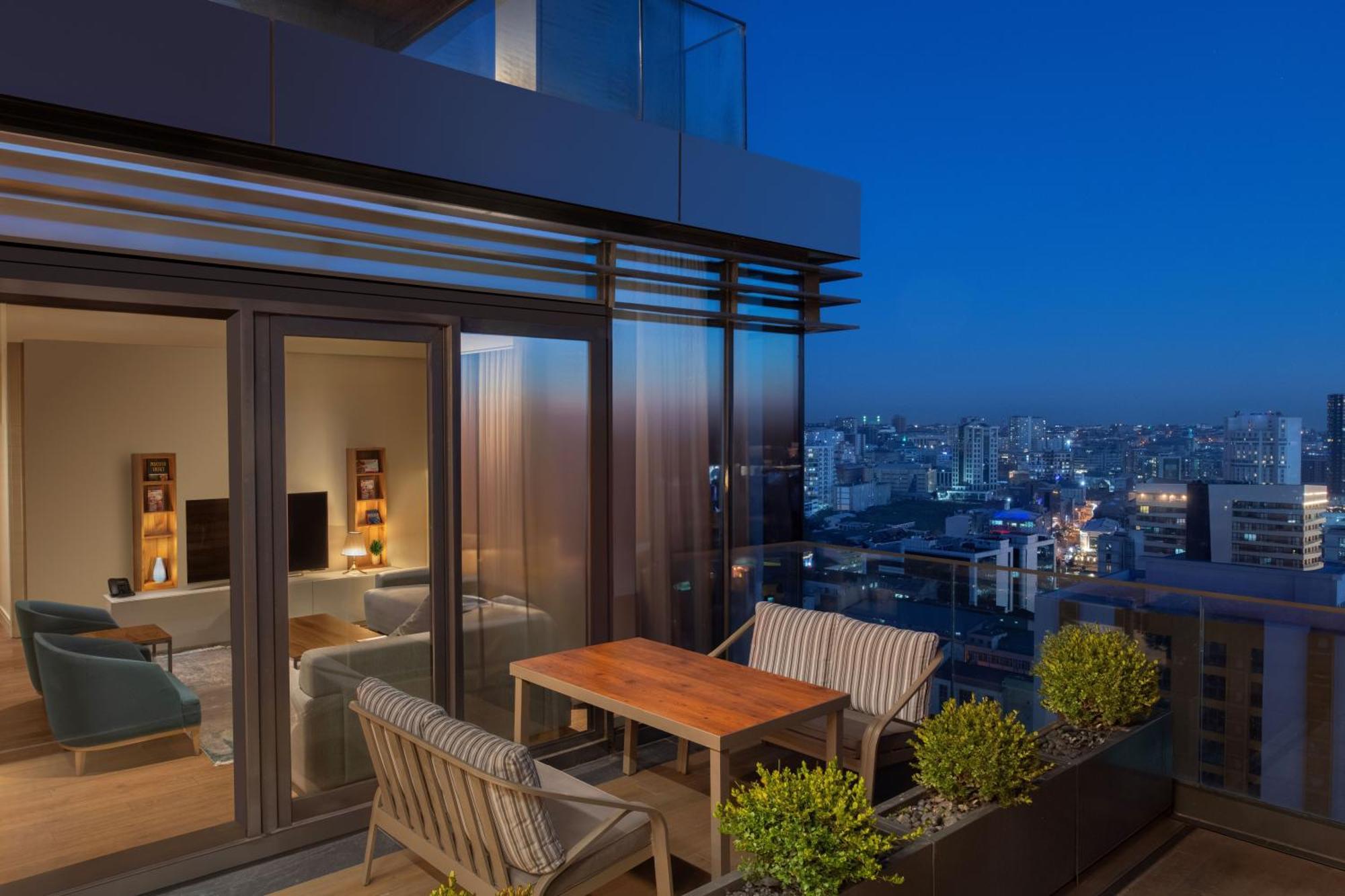 Hotel Movenpick Living Istanbul West Exterior foto