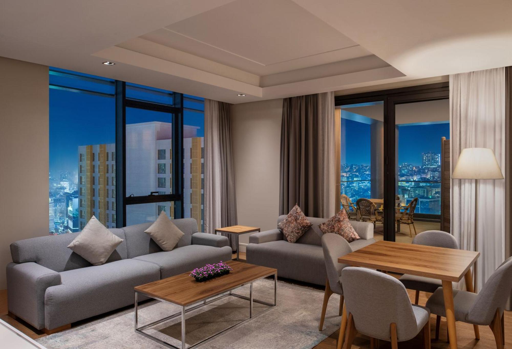Hotel Movenpick Living Istanbul West Exterior foto
