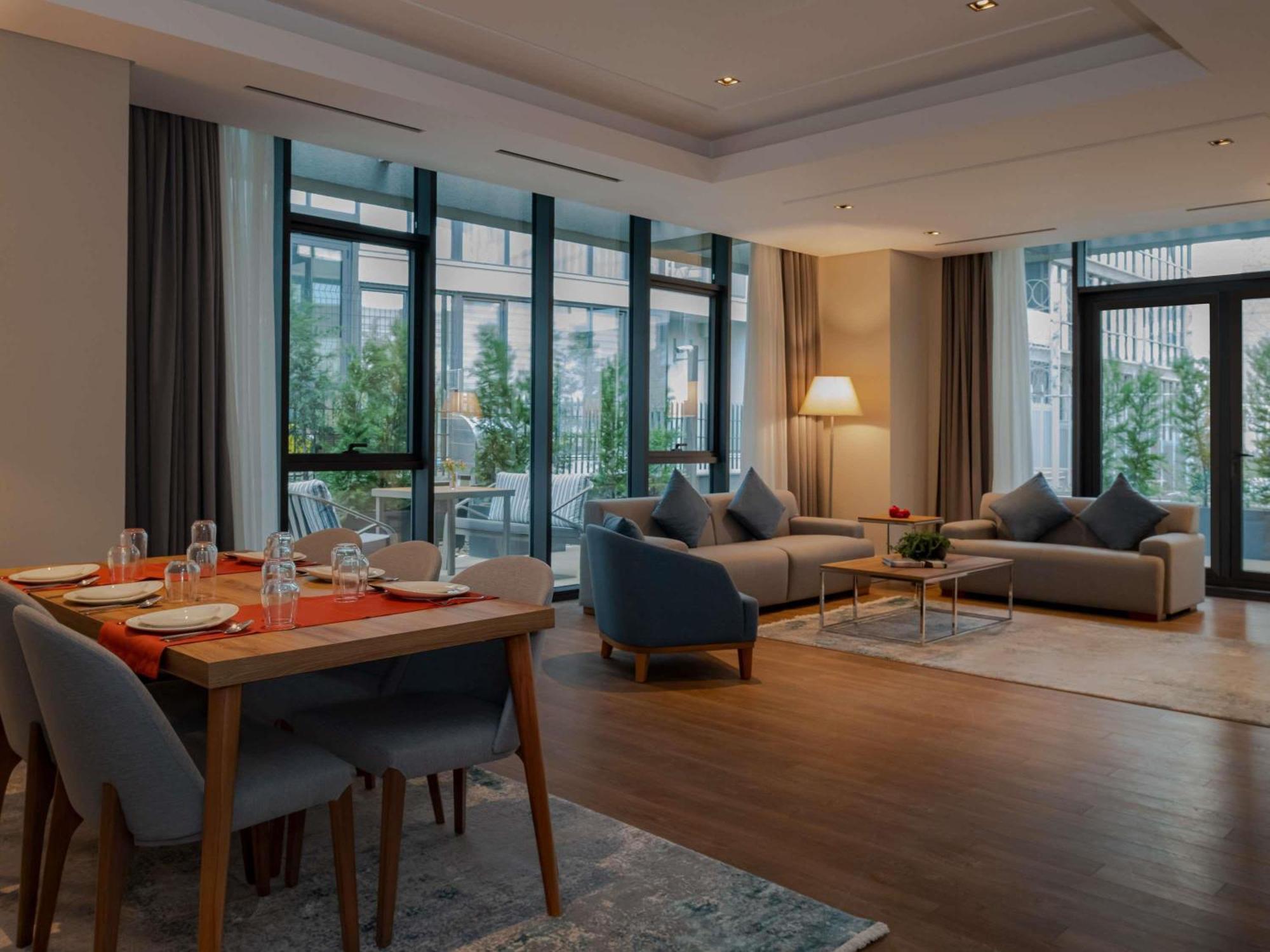 Hotel Movenpick Living Istanbul West Exterior foto